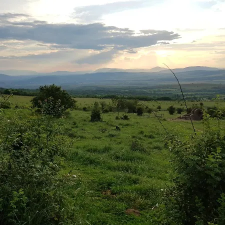 гювийски Pensión 3*